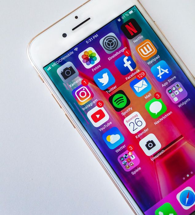 Social selling platforms