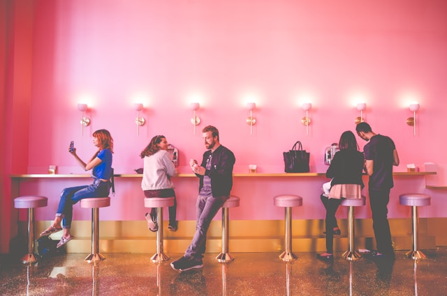 Patrons using social media in miami beach